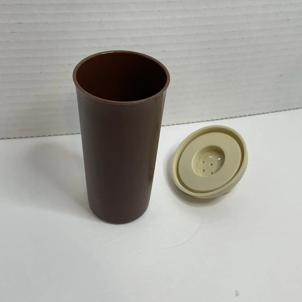 Vintage Tupperware 4.5
